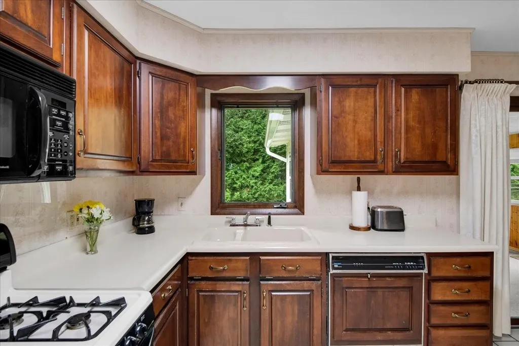 101 Birchwood Drive Colchester VT 05446
