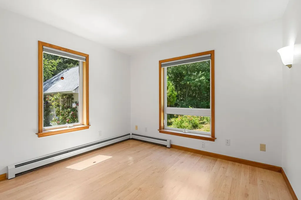 33 Mountain View Road Temple NH 03084