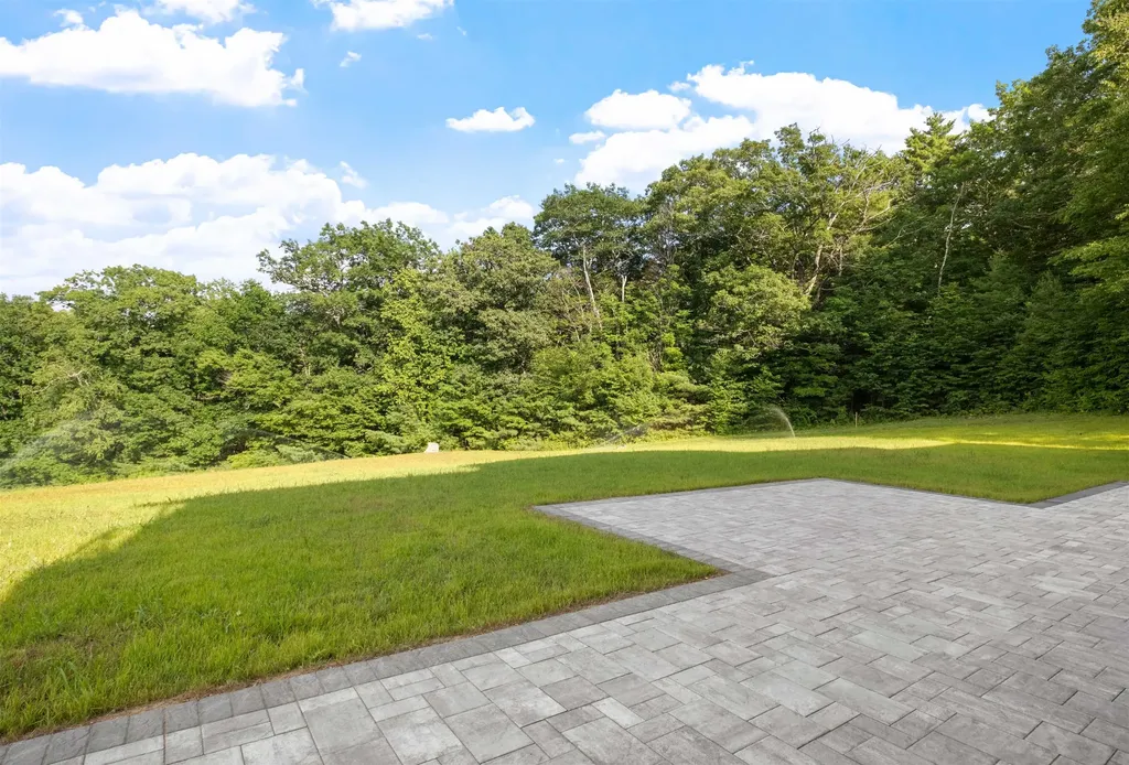24 Green Acres Drive Gilford NH 03249