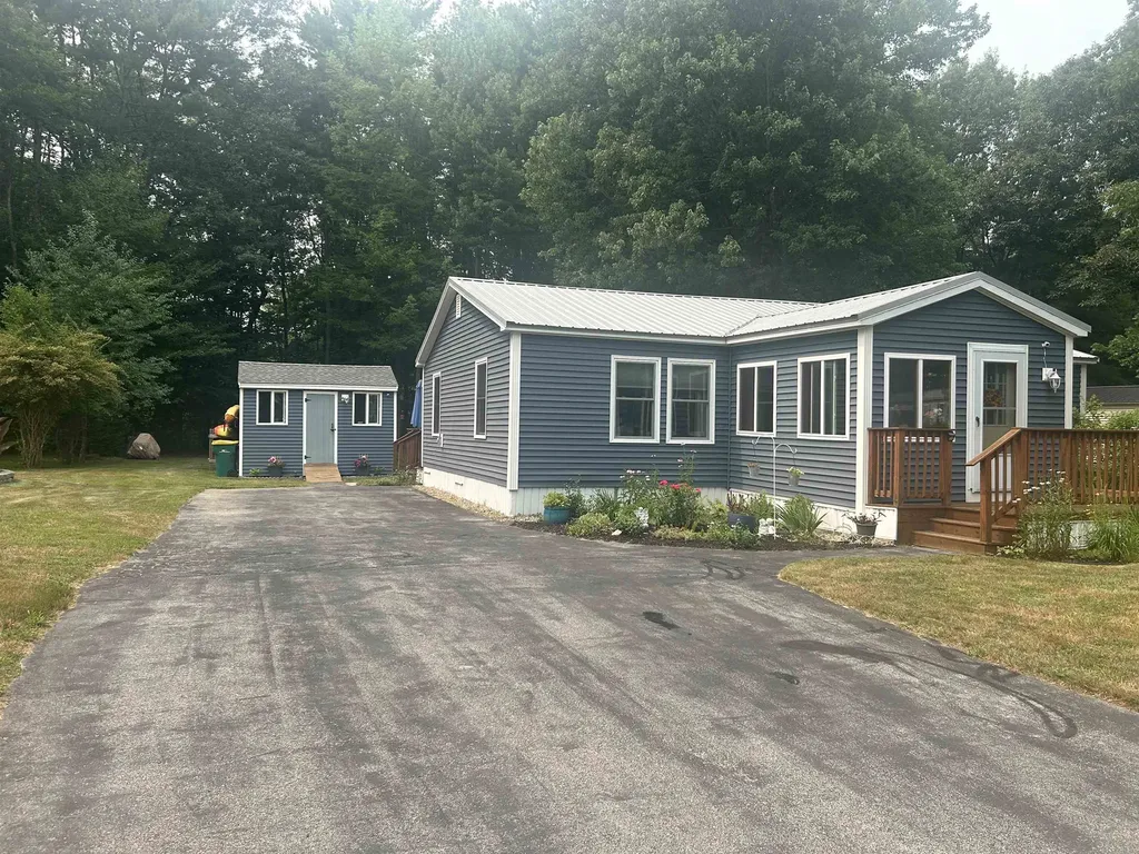 68 Gooseberry Circle Rochester NH 03867