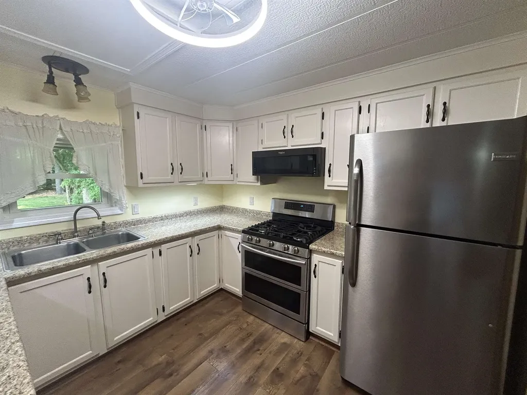 68 Gooseberry Circle Rochester NH 03867
