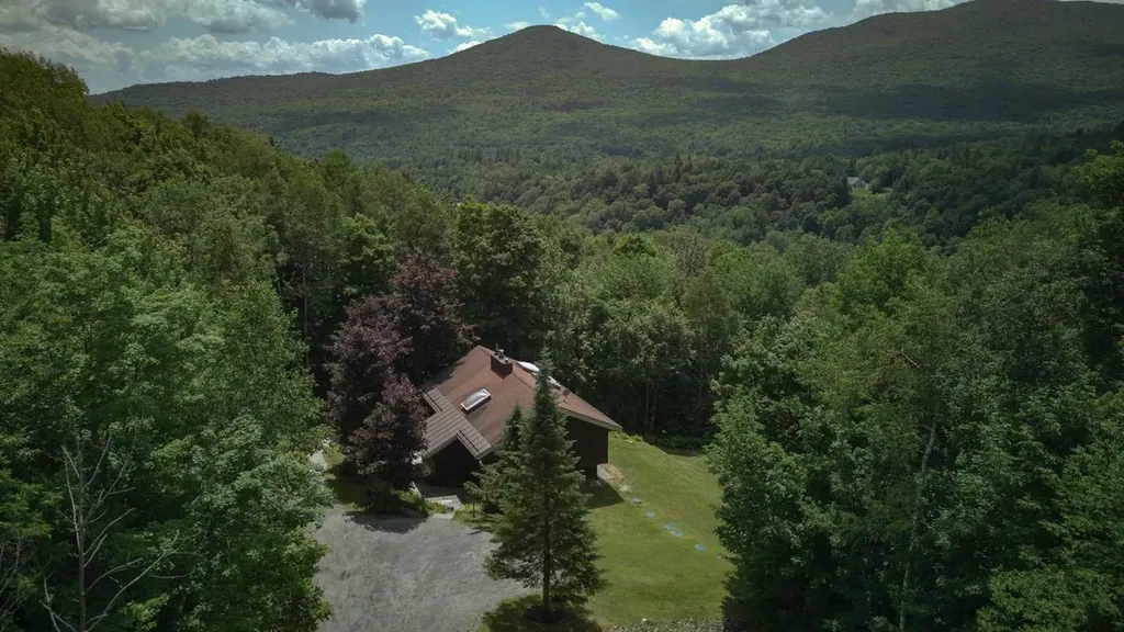 1039 Notchbrook Road Stowe VT 05672