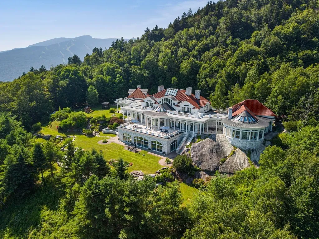 189 Upper Springs Road Stowe VT 05672