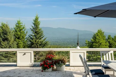 189 Upper Springs Road Stowe VT 05672