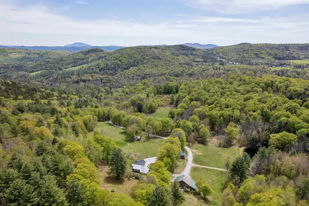 5525 North Bridgewater Road Bridgewater VT 05034