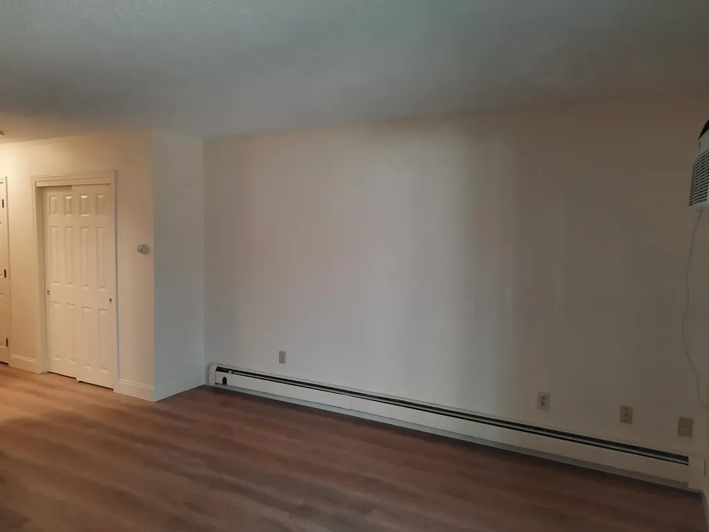 14 Strawberry Bank Road Nashua NH 03062