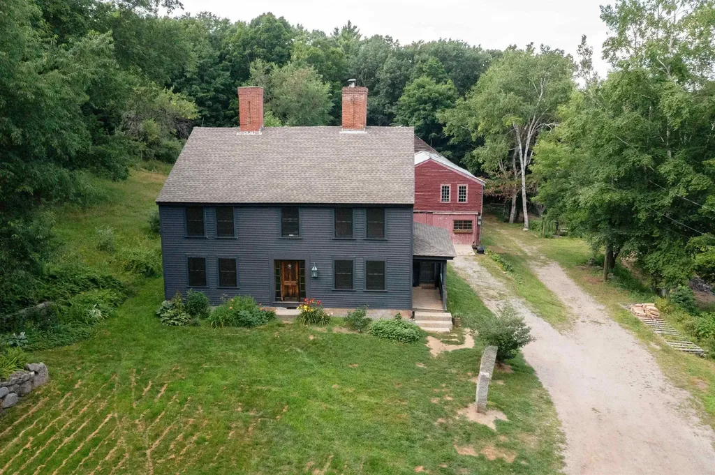 301 Tiffany Hill Road Weare NH 03281-5203