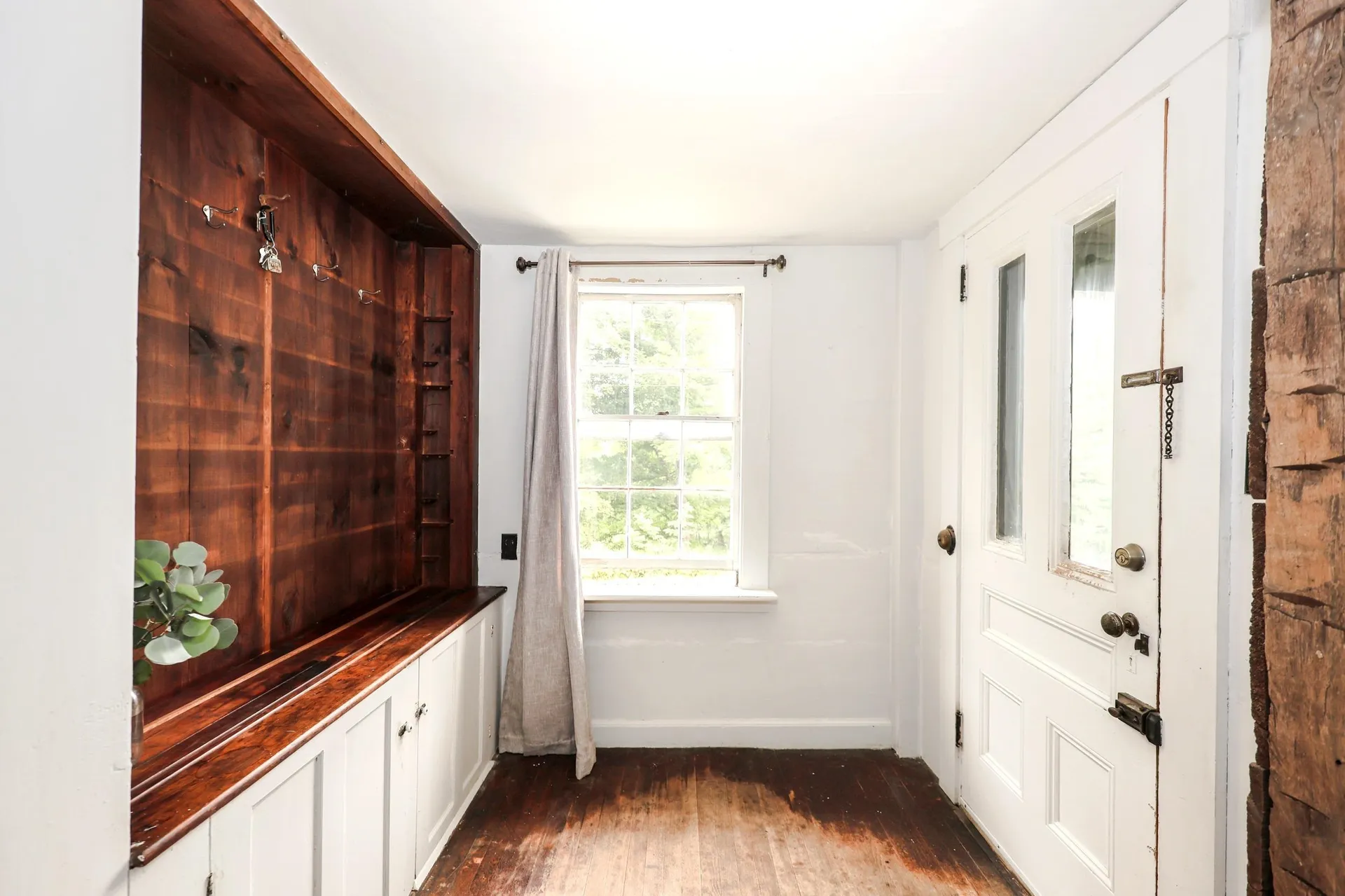 301 Tiffany Hill Road Weare NH 03281-5203