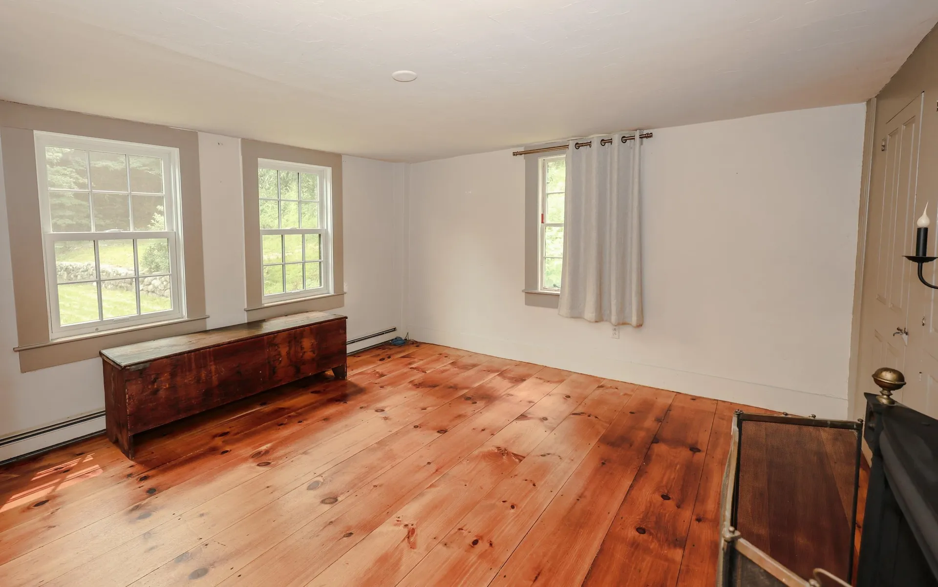 301 Tiffany Hill Road Weare NH 03281-5203