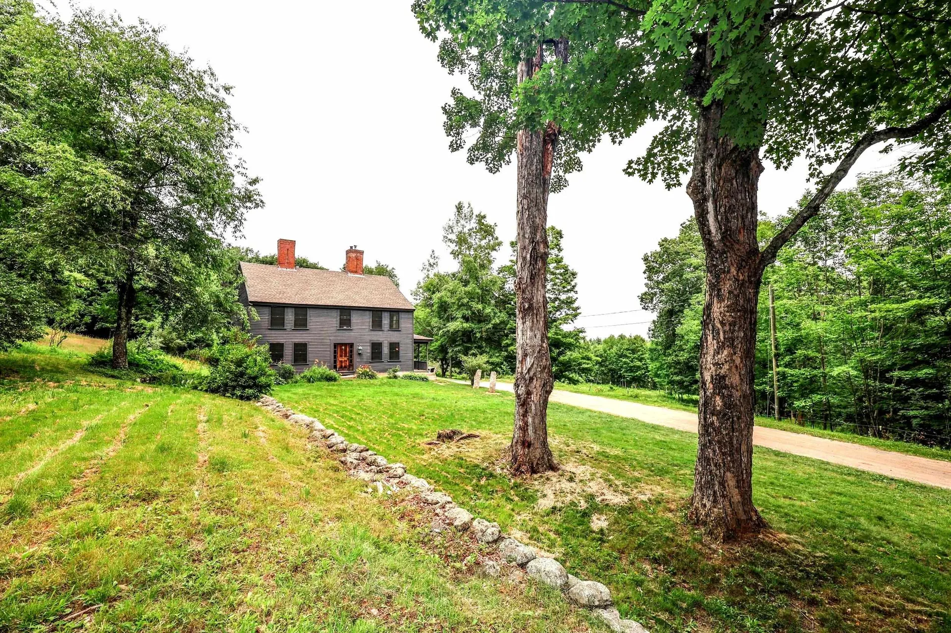 301 Tiffany Hill Road Weare NH 03281-5203
