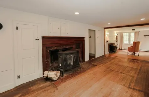 301 Tiffany Hill Road Weare NH 03281-5203