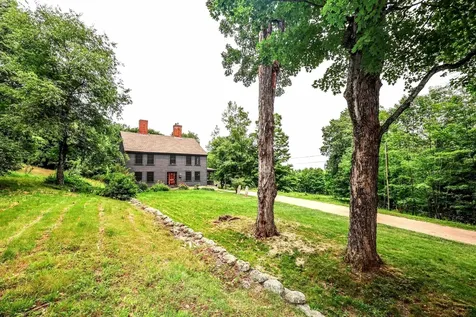 301 Tiffany Hill Road Weare NH 03281-5203
