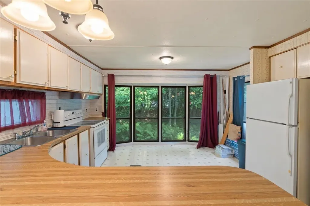 95 Walden Road Colchester VT 05446