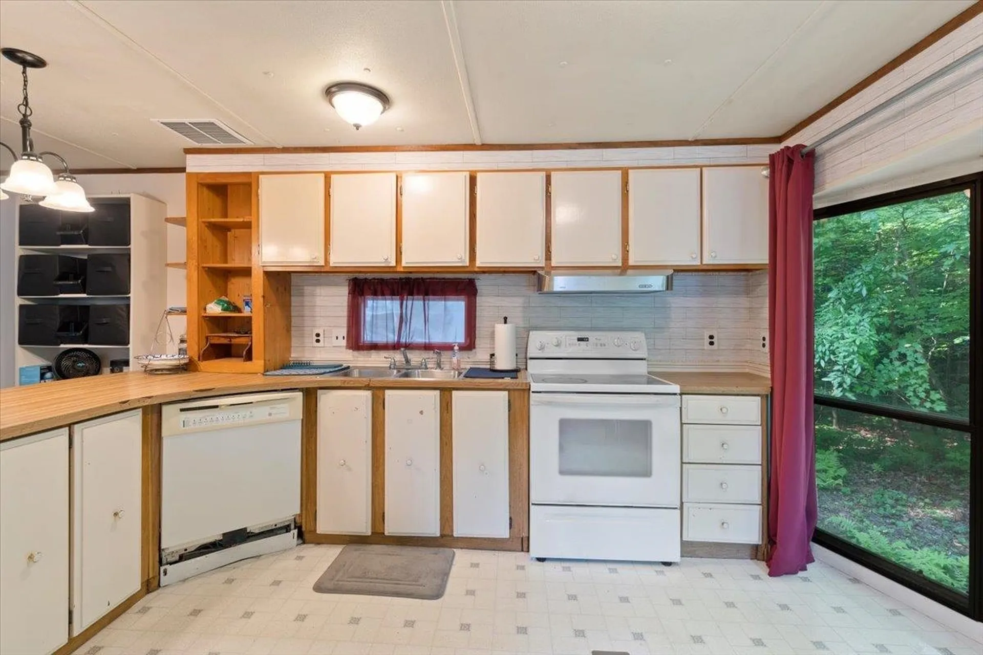 95 Walden Road Colchester VT 05446