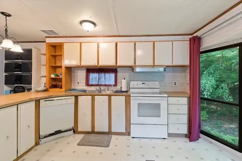 95 Walden Road Colchester VT 05446