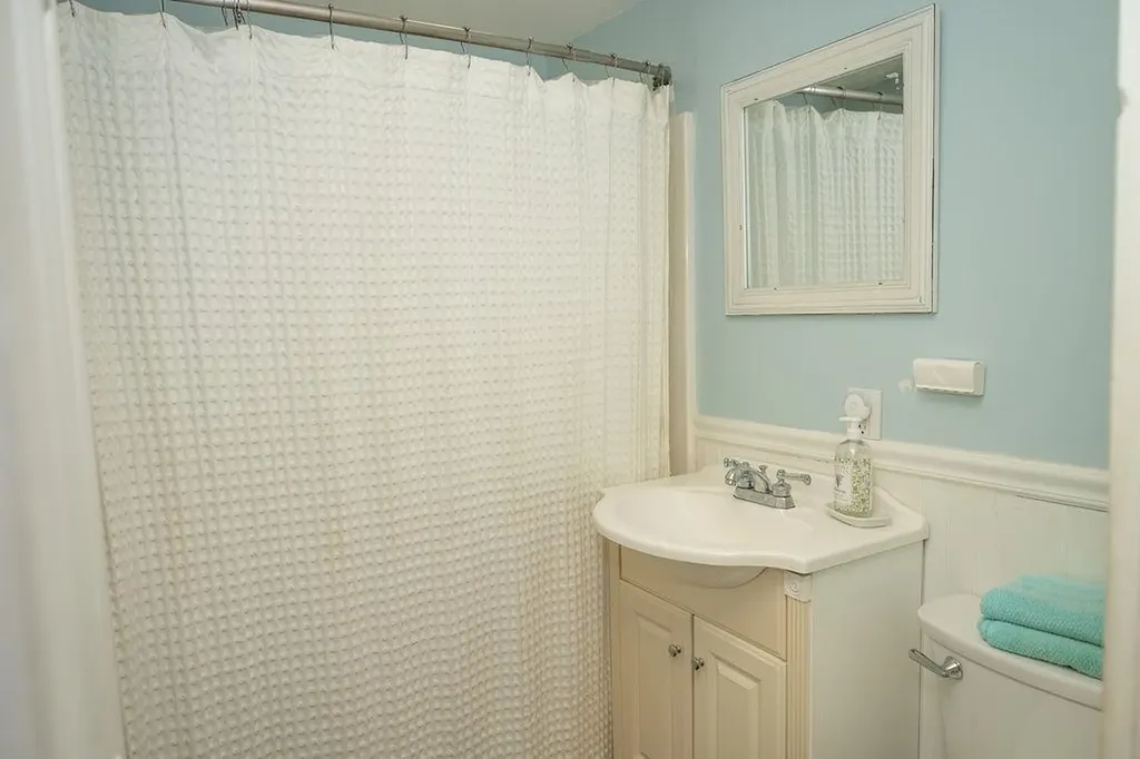 29 Casson Street Moultonborough NH 03254