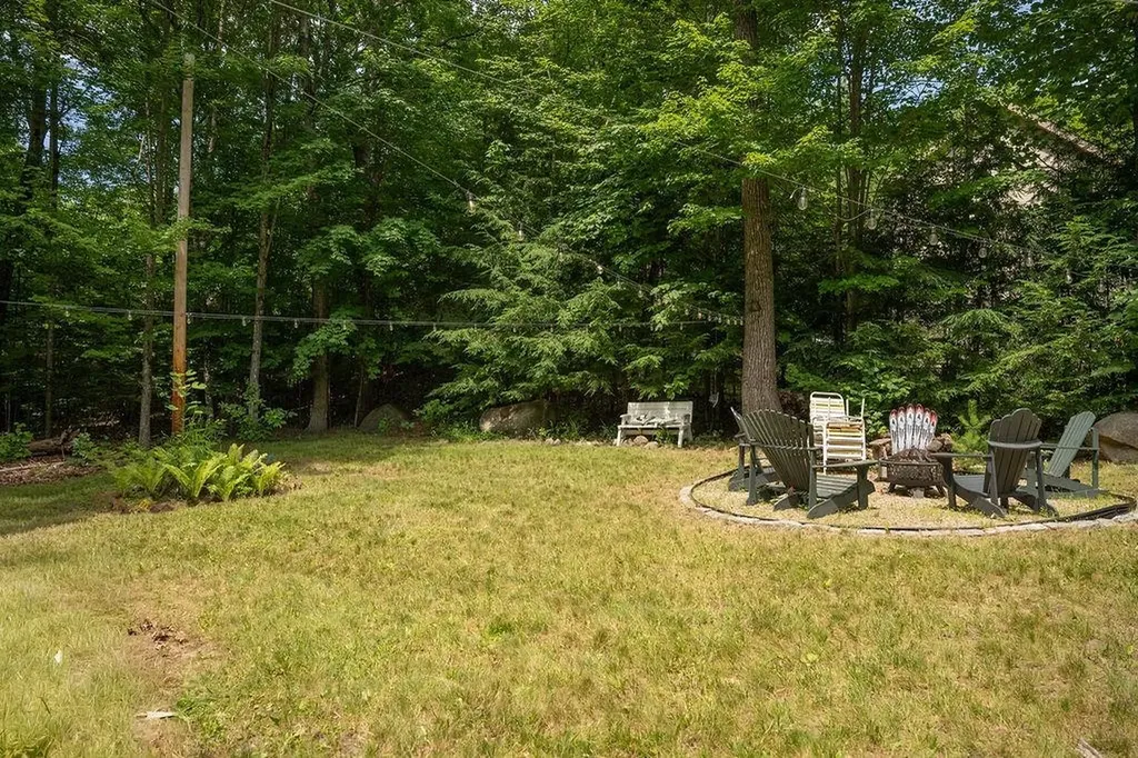 29 Casson Street Moultonborough NH 03254