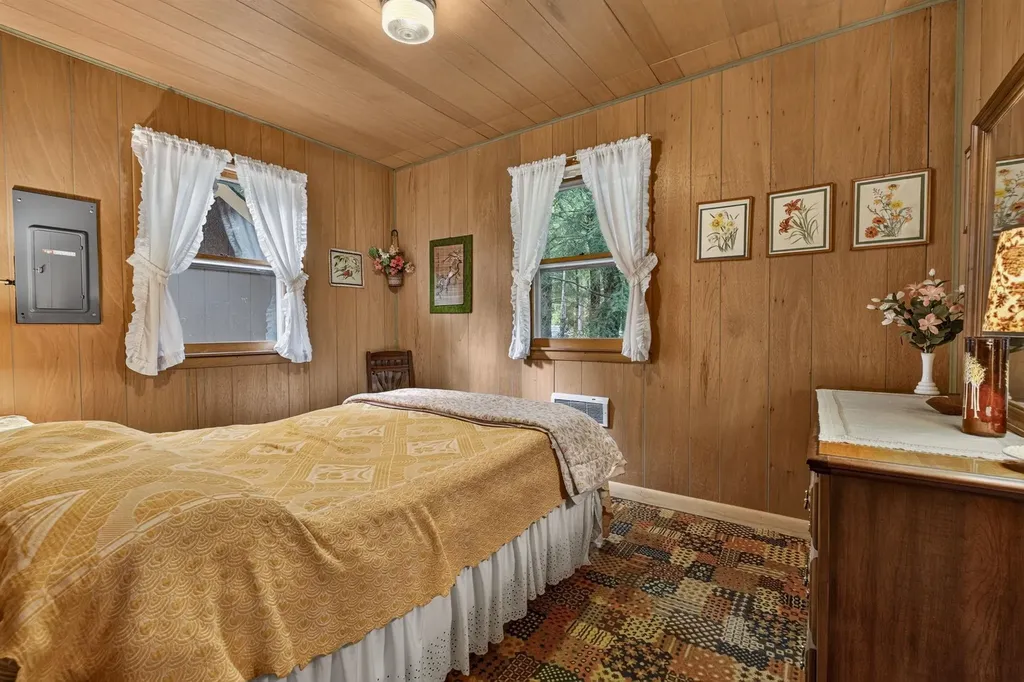 2395 Valley Road Stoddard NH 03464