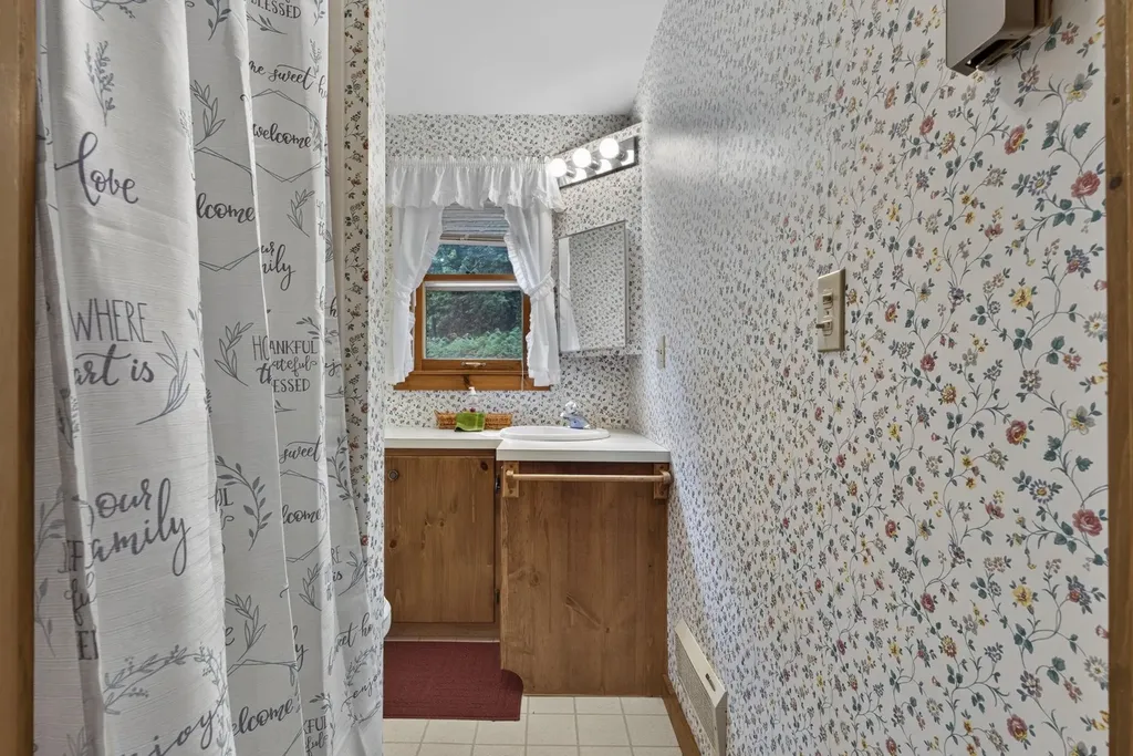 2395 Valley Road Stoddard NH 03464