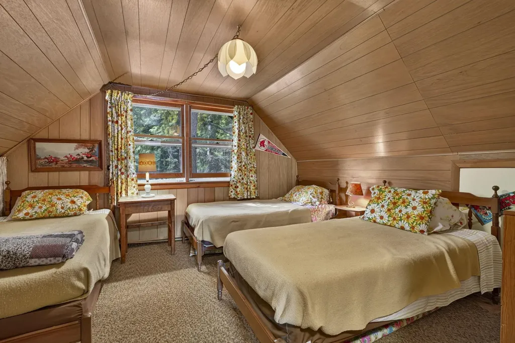 2395 Valley Road Stoddard NH 03464