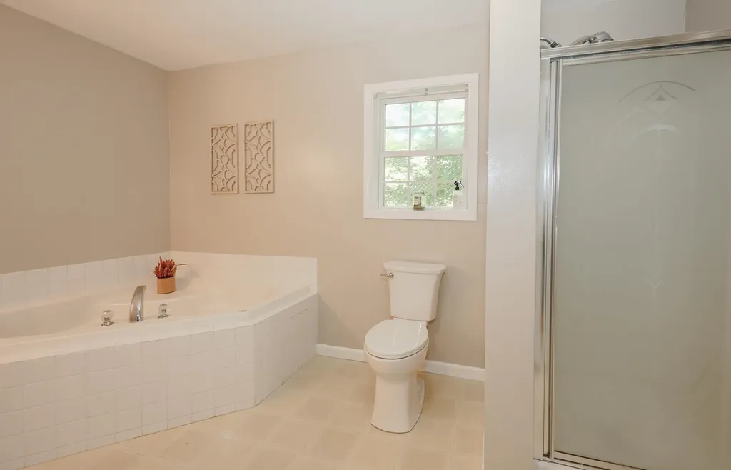 8 Riverside Drive Allenstown NH 03275
