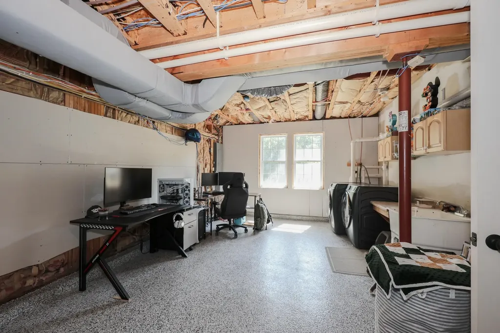 8 Riverside Drive Allenstown NH 03275
