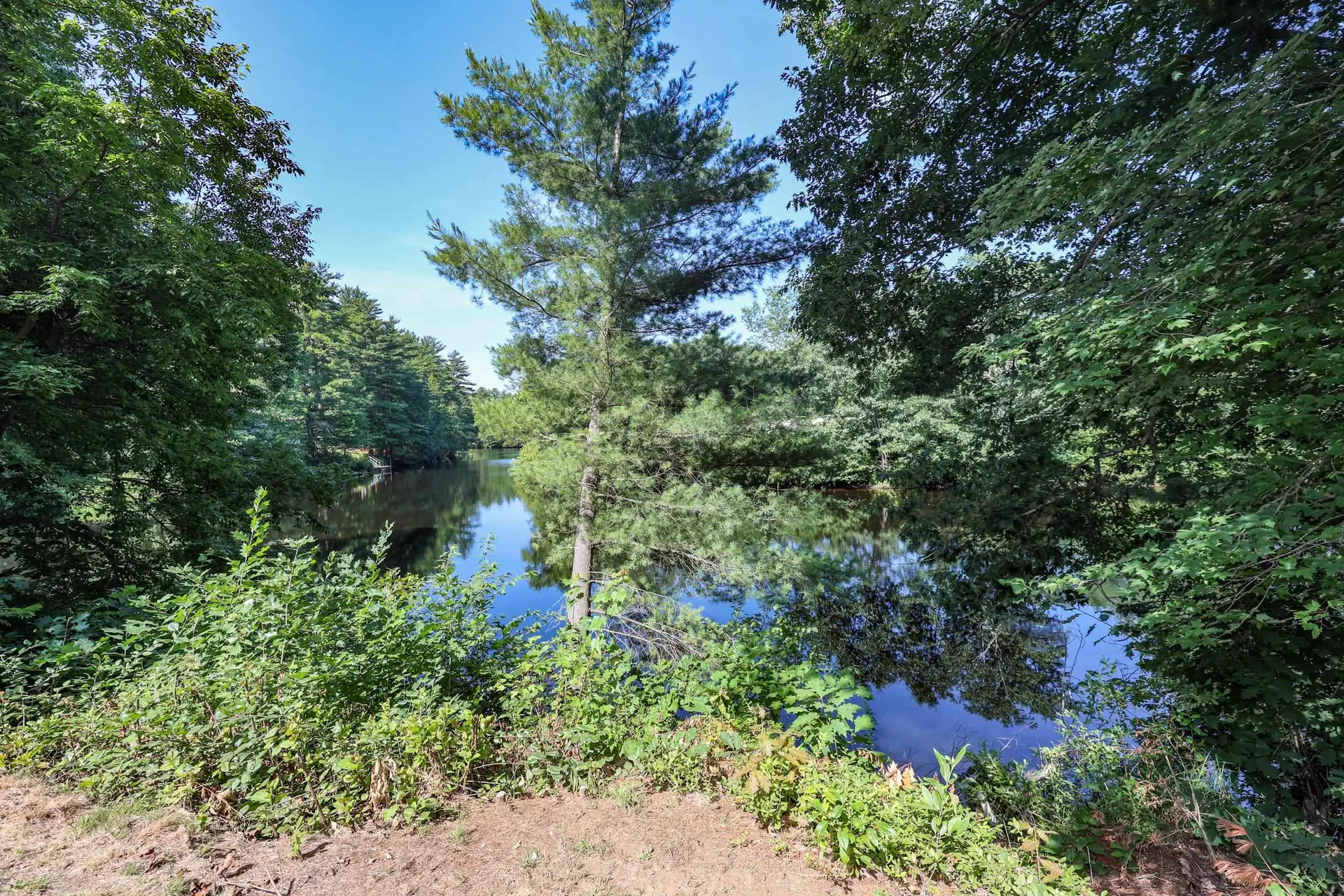 8 Riverside Drive Allenstown NH 03275