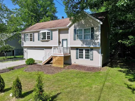 8 Riverside Drive Allenstown NH 03275