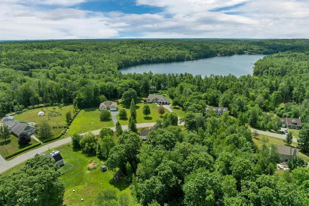 54 Liberty Lane Barrington NH 03825