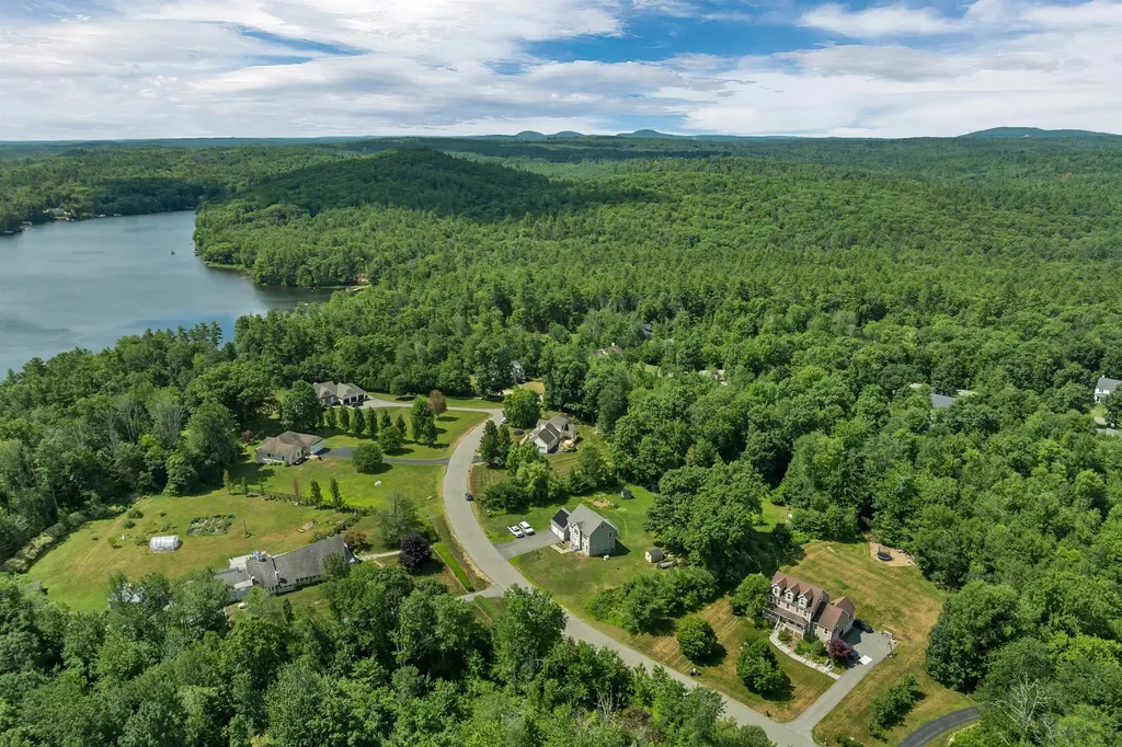 54 Liberty Lane Barrington NH 03825