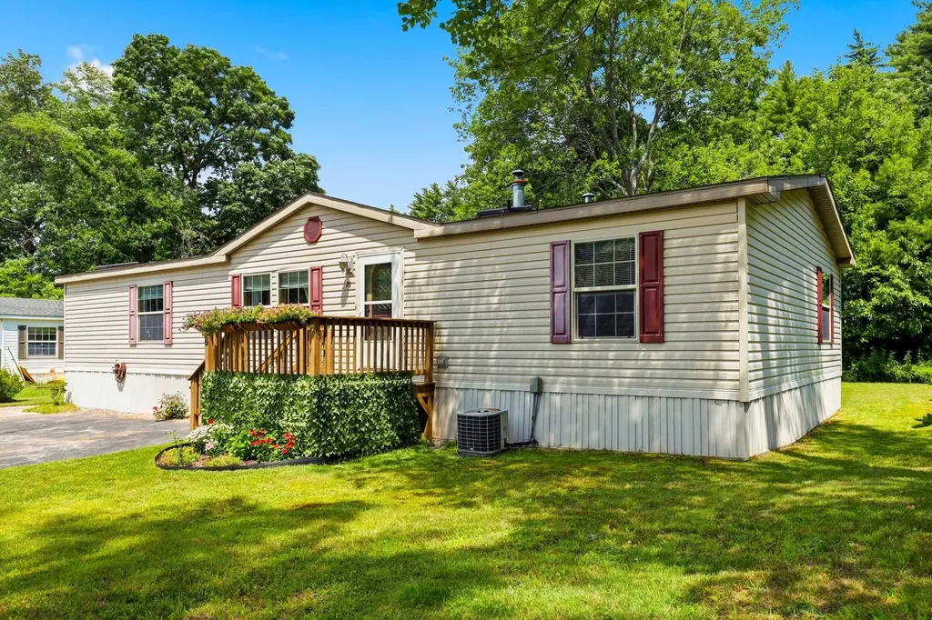 28 Emile Drive Allenstown NH 03275