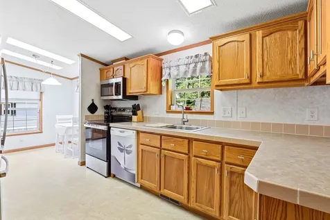 28 Emile Drive Allenstown NH 03275