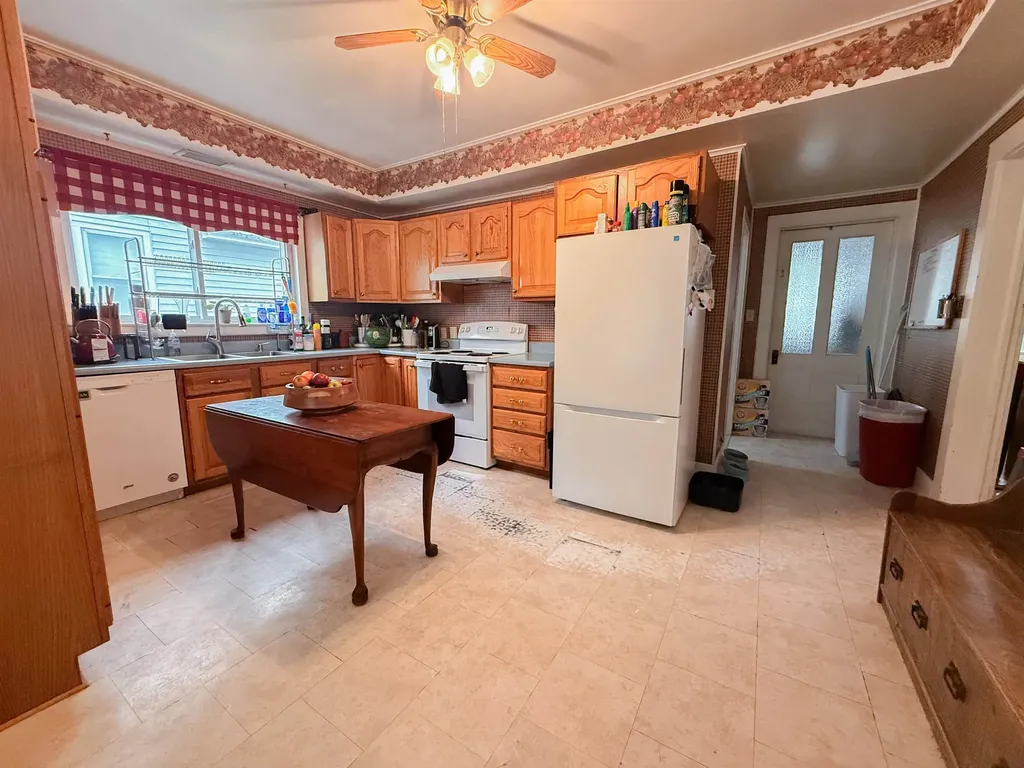 543 Pleasant Street West Rutland VT 05777