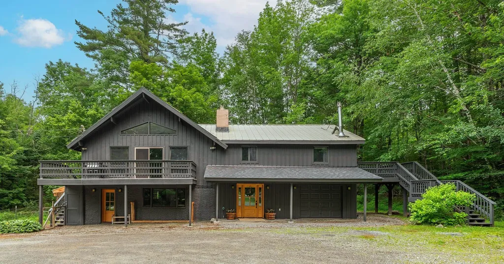 1161 Little Pond Road Londonderry VT 05148