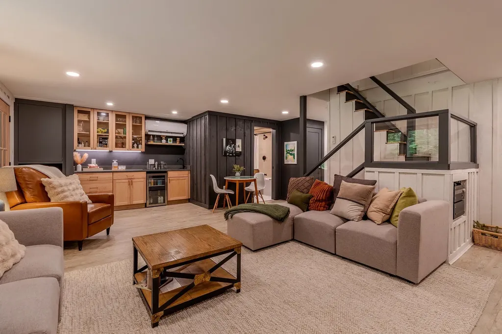 1161 Little Pond Road Londonderry VT 05148