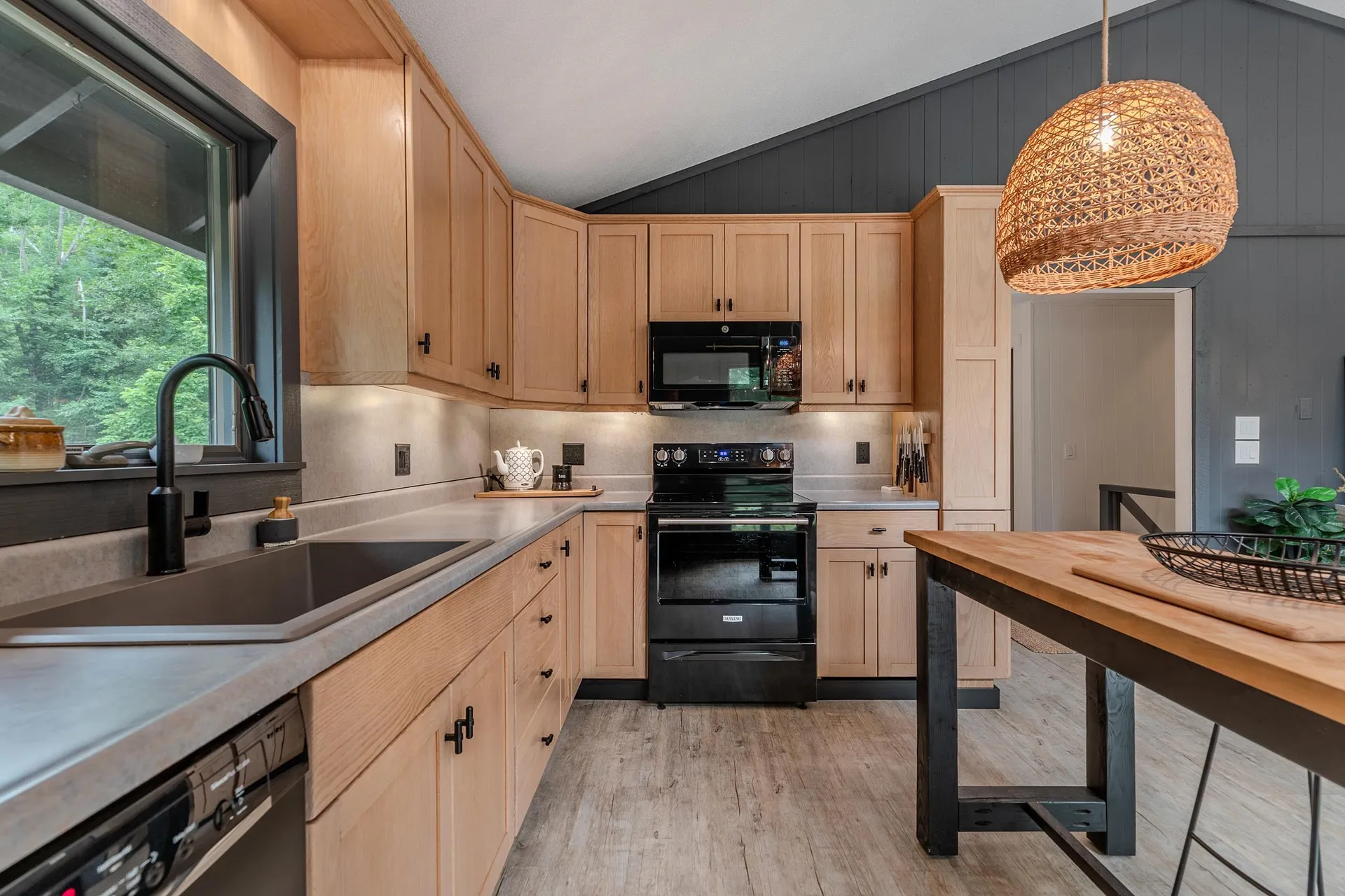 1161 Little Pond Road Londonderry VT 05148