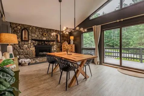 1161 Little Pond Road Londonderry VT 05148