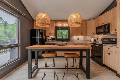 1161 Little Pond Road Londonderry VT 05148