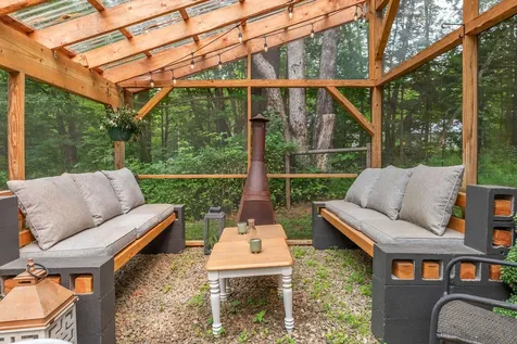 1161 Little Pond Road Londonderry VT 05148