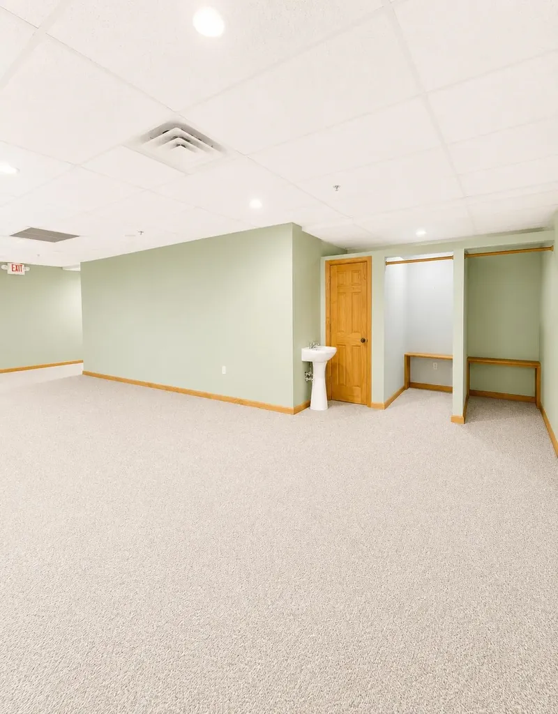 198 Londonderry Turnpike Hooksett NH 03106
