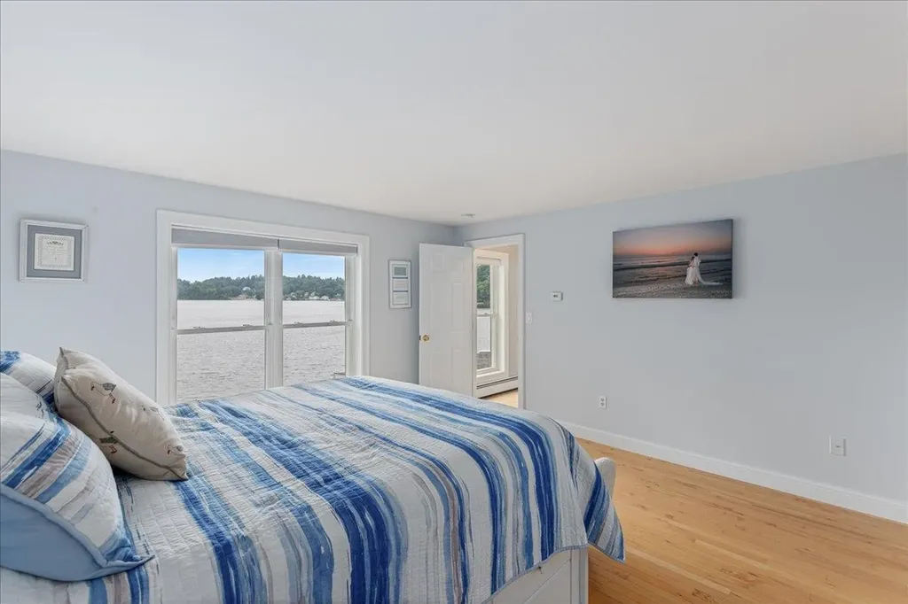 31 N Shore Road Derry NH 03038