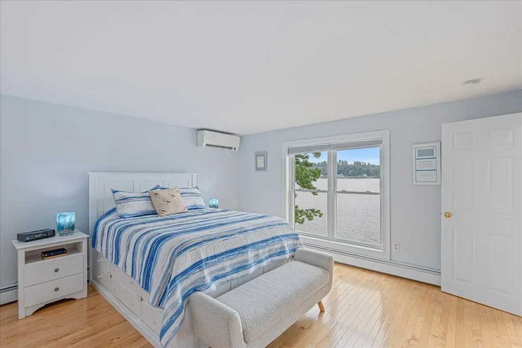 31 N Shore Road Derry NH 03038