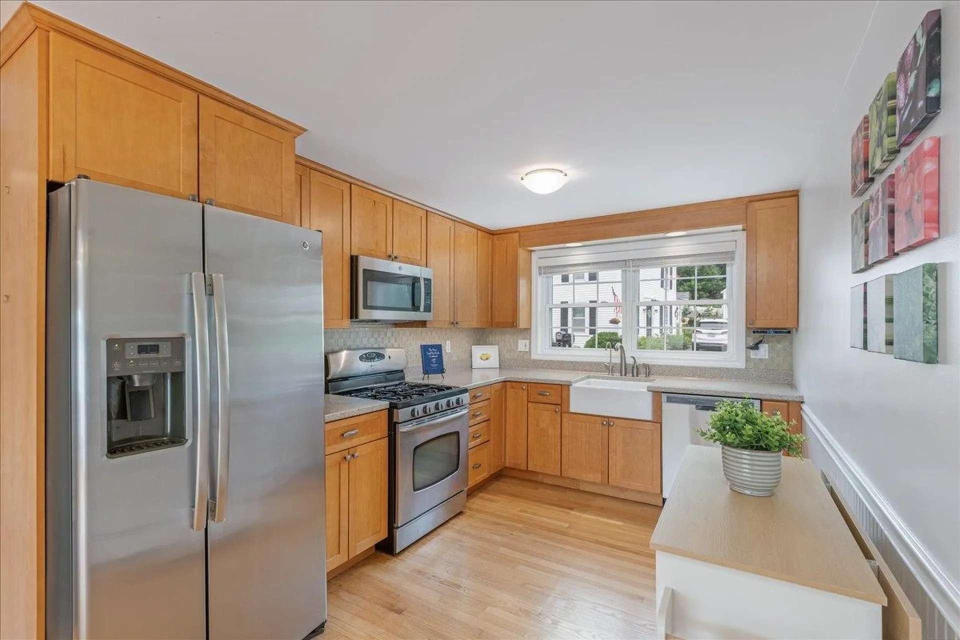 31 N Shore Road Derry NH 03038