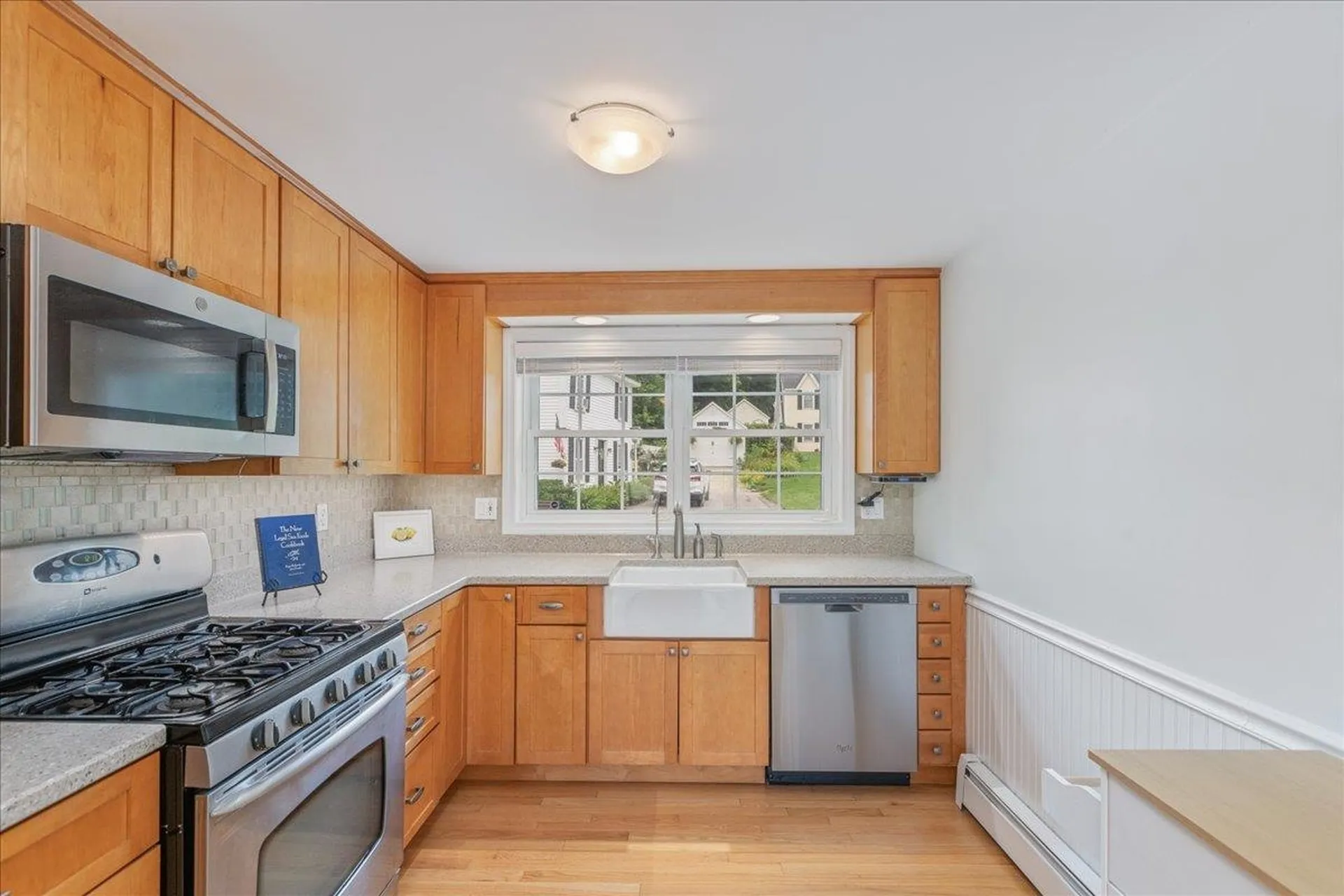 31 N Shore Road Derry NH 03038