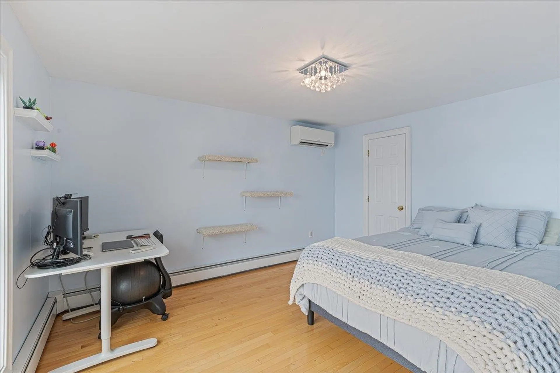 31 N Shore Road Derry NH 03038
