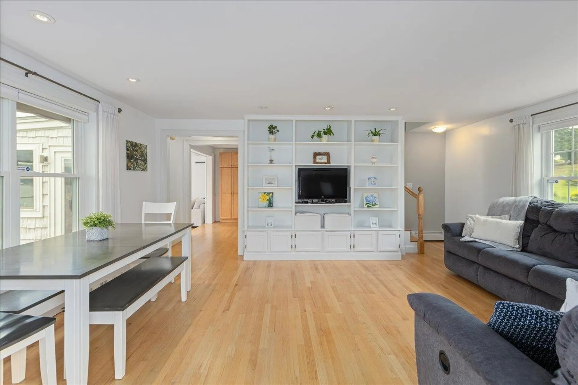 31 N Shore Road Derry NH 03038