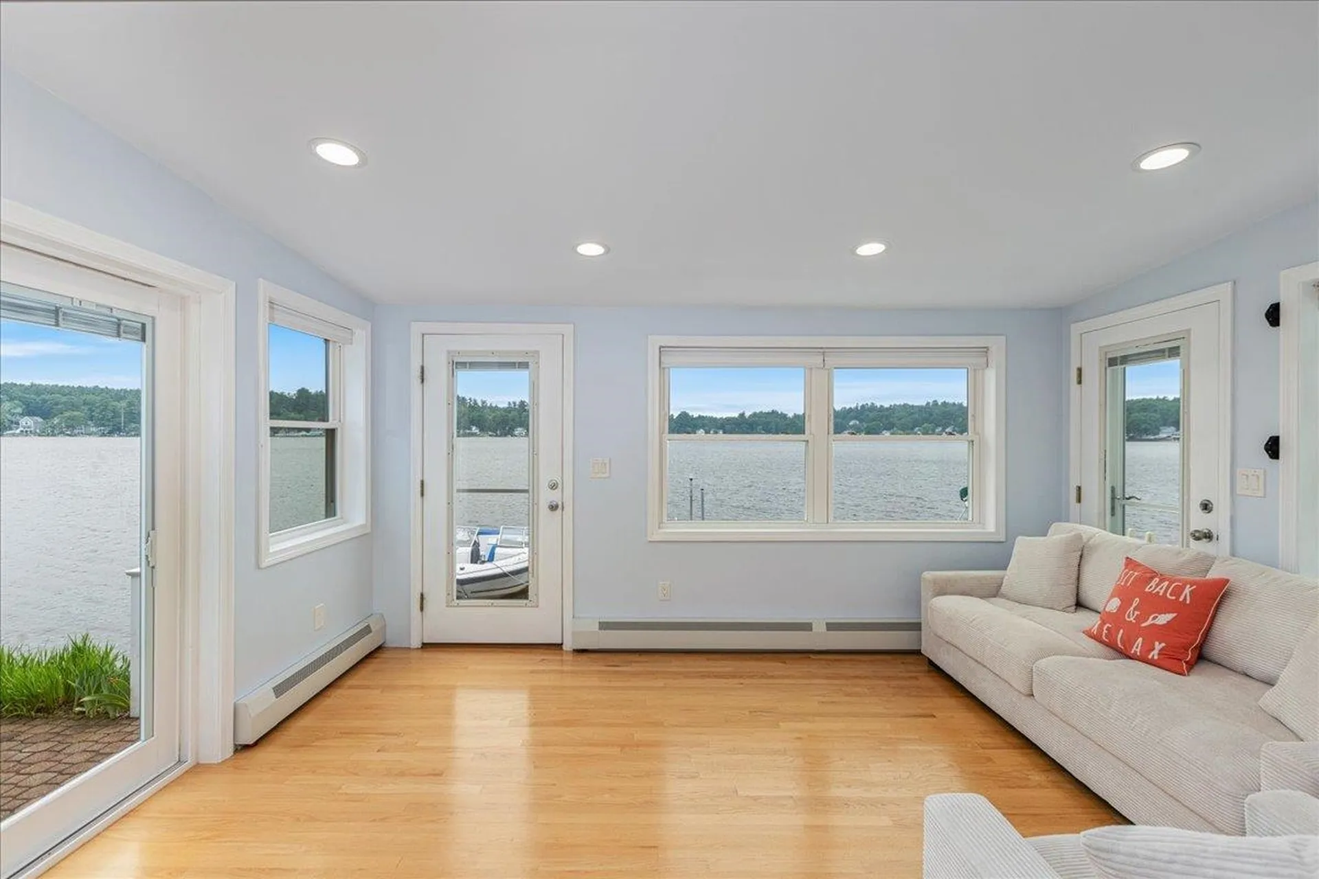 31 N Shore Road Derry NH 03038
