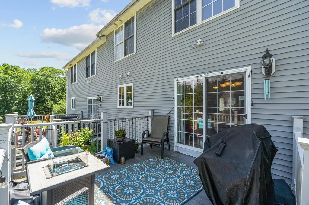 22 Scribner Road Fremont NH 03044