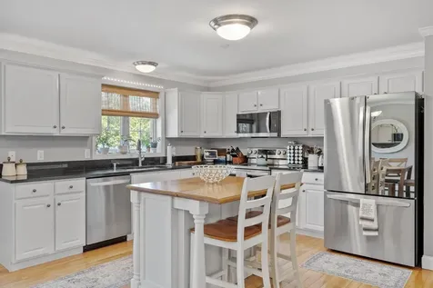 22 Scribner Road Fremont NH 03044