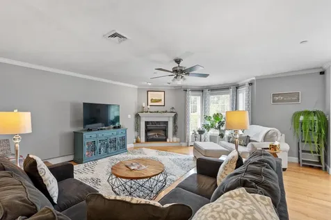 22 Scribner Road Fremont NH 03044